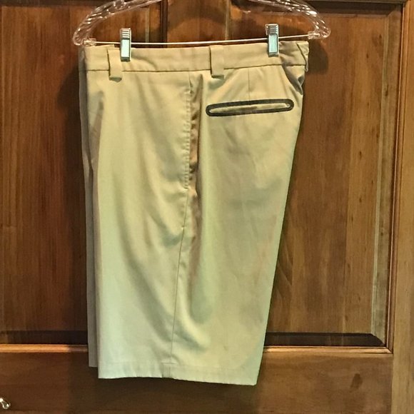 MEN'S SLAZENGER KHAKI TAN GOLF SHORTS, FLAT FRONT, SIZE 34, RN#104141, EUC - Picture 1 of 8